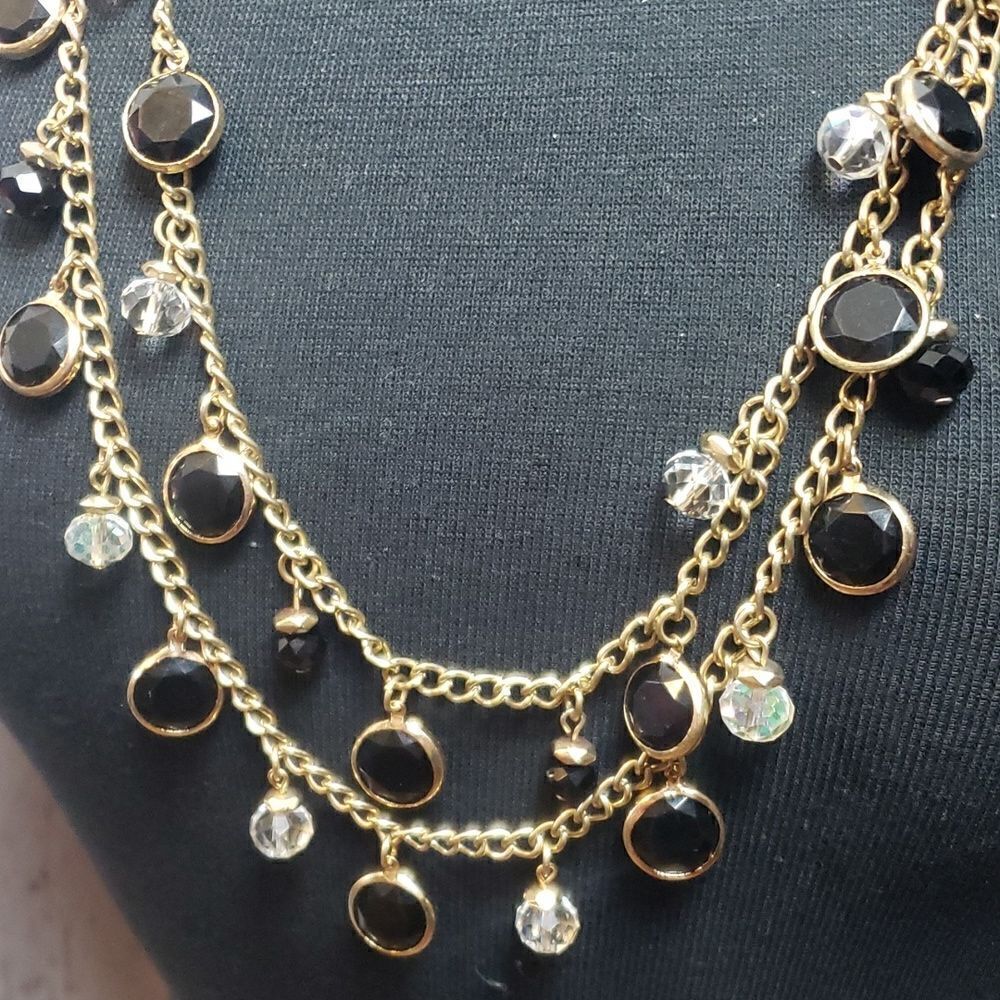 Black and Clear Long Necklace - Picture 3 of 6